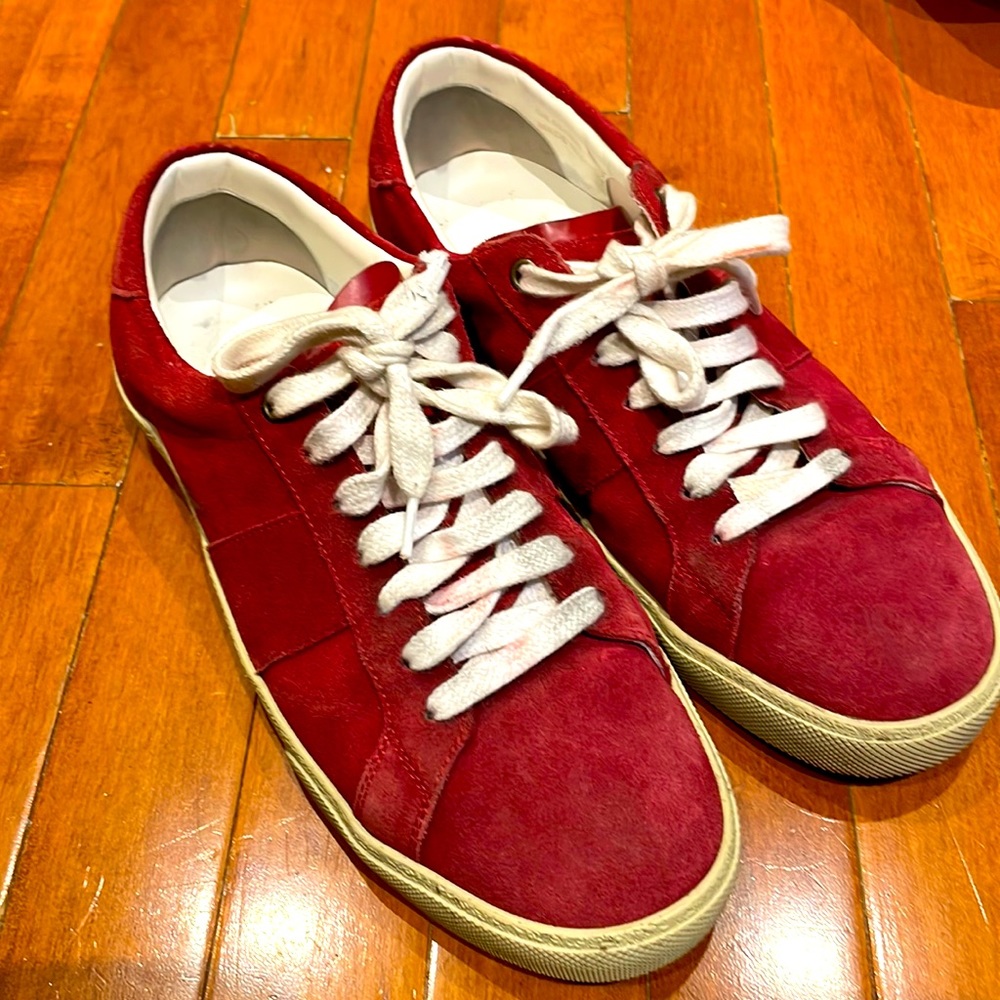 Pre-owned Saint Laurent men’s low tops. Size 41 1/2 (8 1/2)